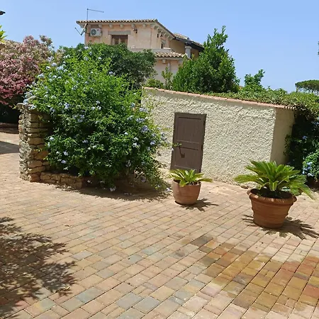 Casa de Férias Trilo Lu Rattali San Teodoro (Sardinia)